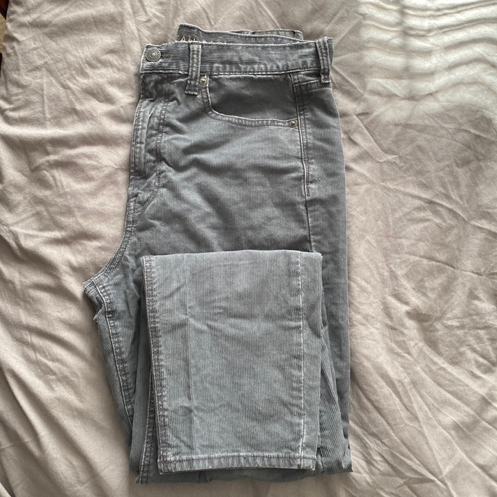 American Eagle High Waisted Corduroy Mom Jean